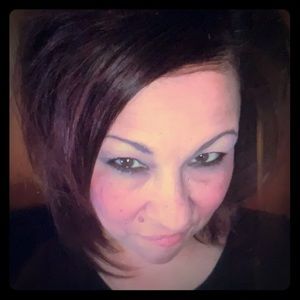 Meet your Posher, Pam